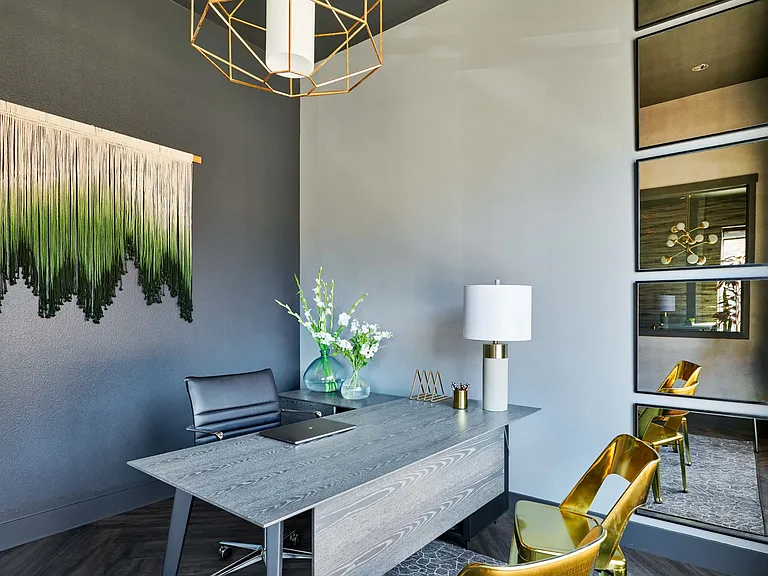Leasing Office