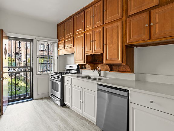 4th image of 3439 75th St