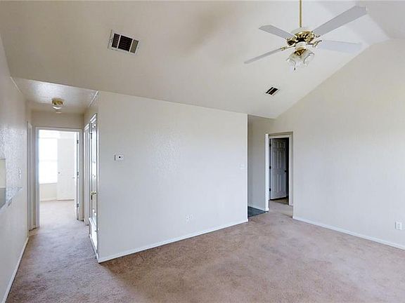5th image of 3008 Nancy Jane Dr