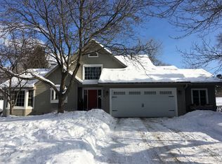 9213 Larivier Ct, Eden Prairie, MN 55347
