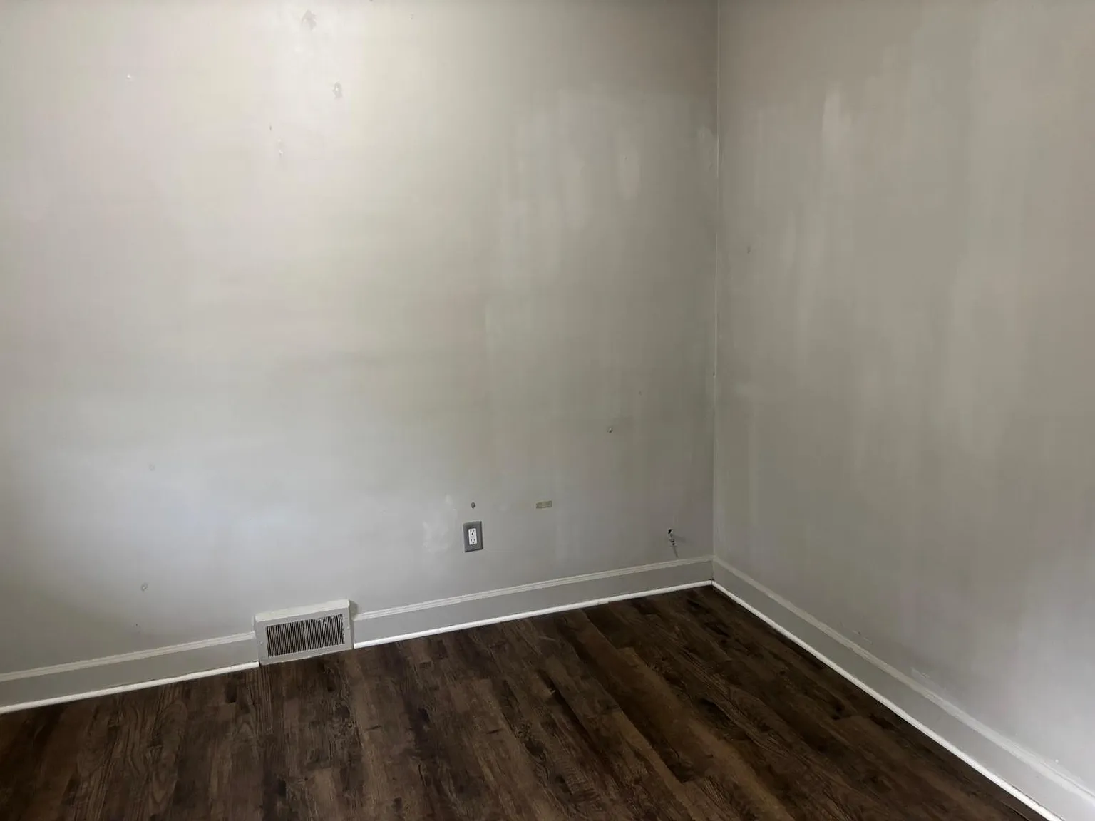 4 bed, 1320 sqft, $1,000 — Photo 4