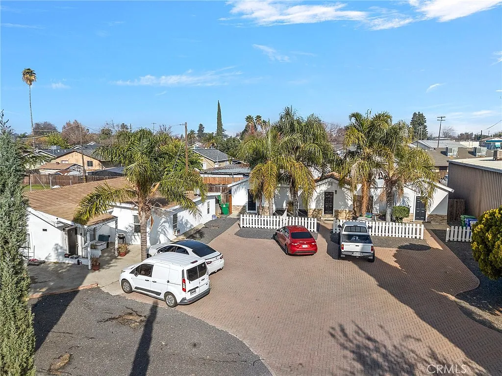 1737 Atwater Blvd photo 1