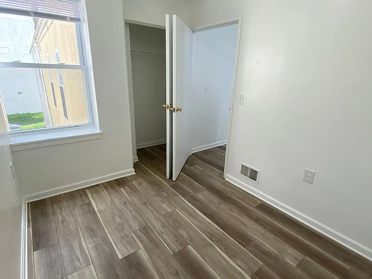 4046-52 Ogden St — Photo 9