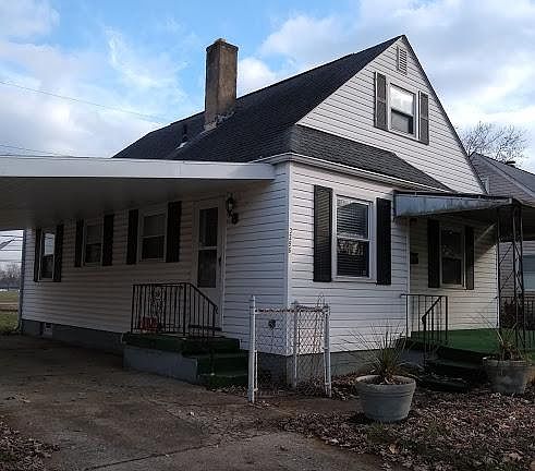 3rd image of 3296 Walmar Dr