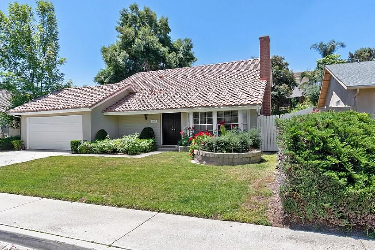 4 bed, 2609 sqft, $5,700 — Photo 1