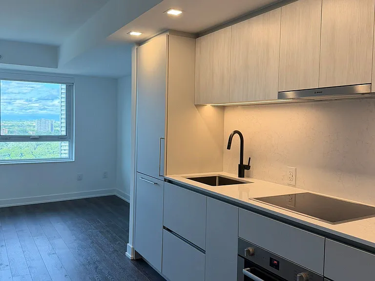 609 Sherbourne St #2208 — Photo 6