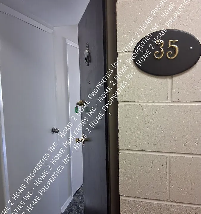 1091 Felix Ave #35
