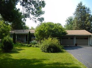 415 Roslyn Rd, BARRINGTON, IL 60010