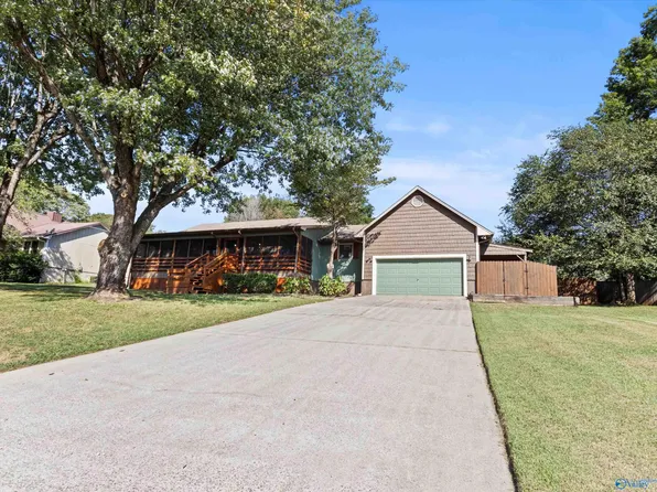 117 Saralee Dr, Huntsville, AL 35811