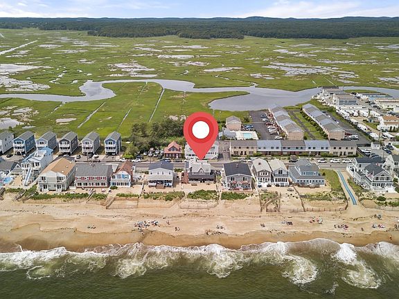 3rd image of 264 N End Blvd #2A