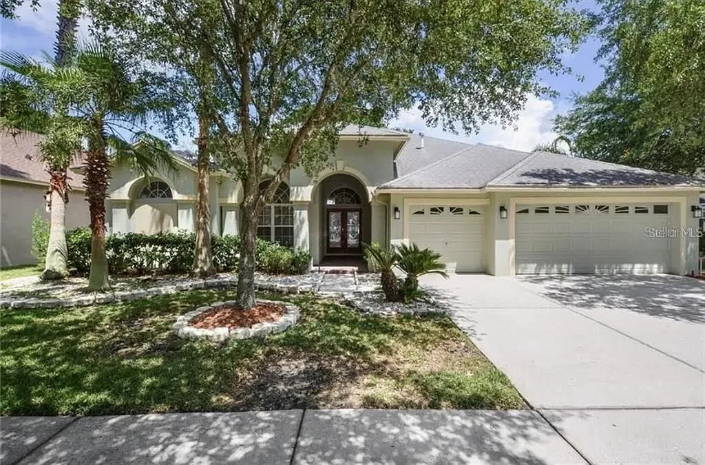 4 bed, 3.0 bath, 2843 sqft, $4,100 — Photo 1