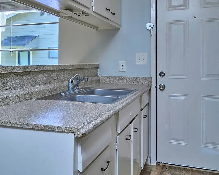 110-122 San Angelo Blvd #118 — Photo 20