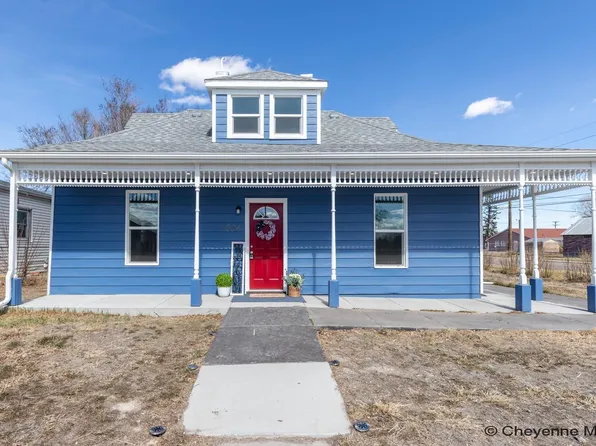 1004 W 20th St, Cheyenne, WY 82001
