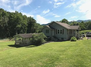 189 Yellow Bird Branch Rd APT A, Sylva, NC 28779