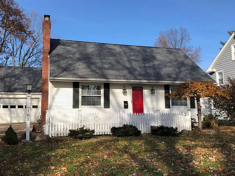 161 Elm St — Photo 1