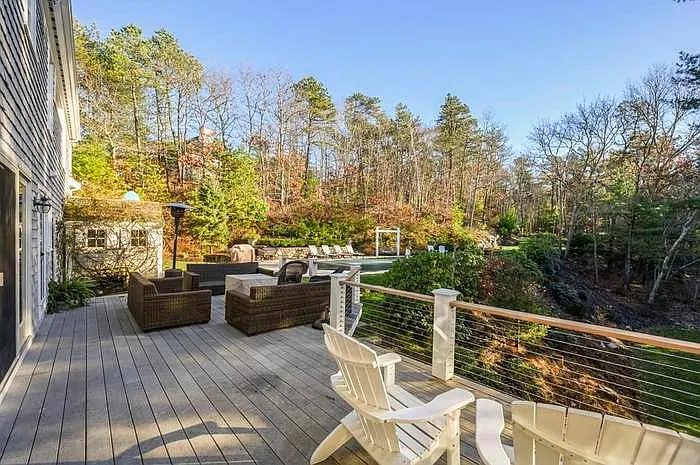 Fairfield Dr — Photo 21