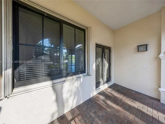1538 Tamarind Ct — Photo 12