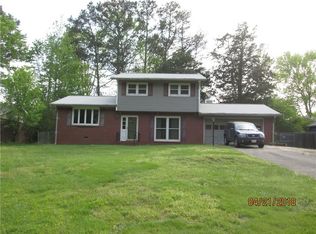 1676 Drayton Woods Dr, Tucker, GA 30084