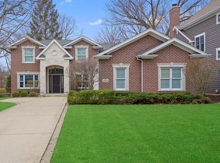 4914 Northcott Ave, Downers Grove, IL 60515