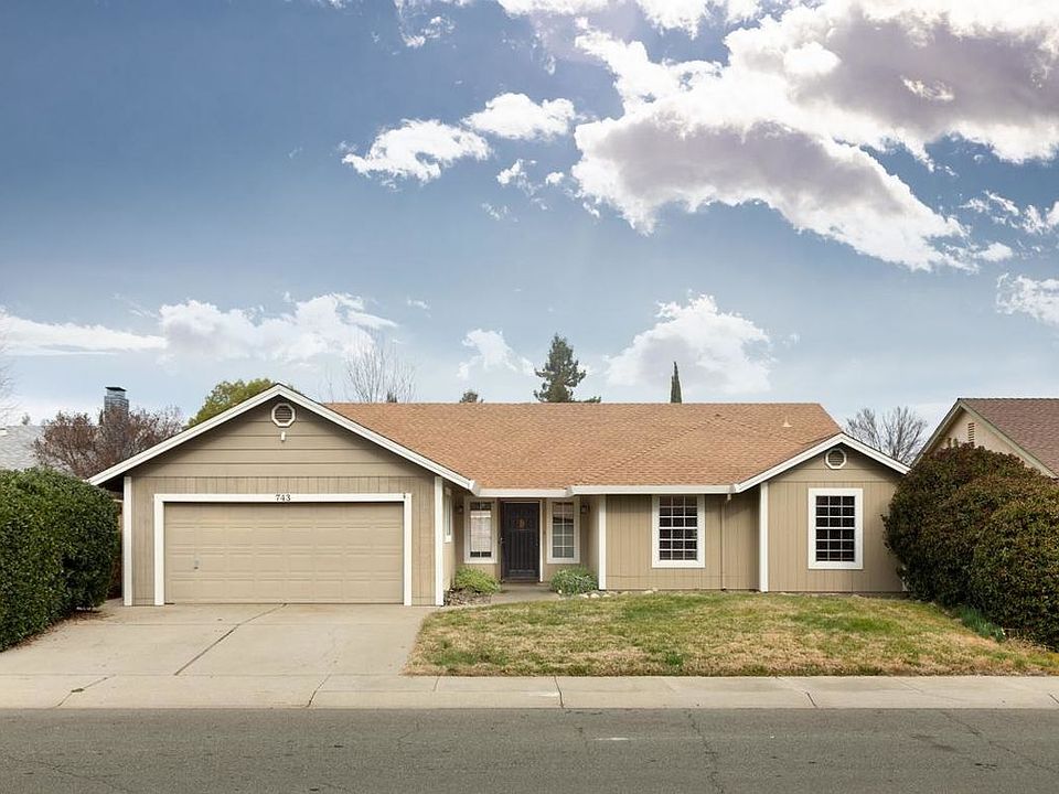 1st image of 743 Teakwood Dr