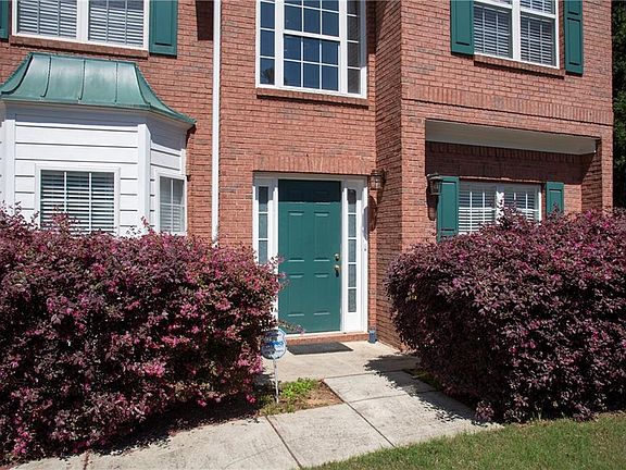 3rd image of 1220 Arthur Ct
