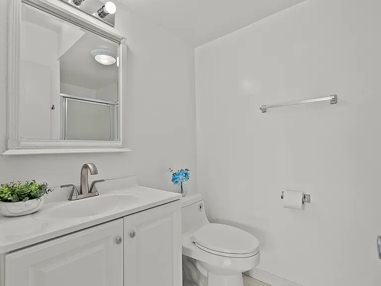 5055 Coldwater Canyon Ave #217 — Photo 27