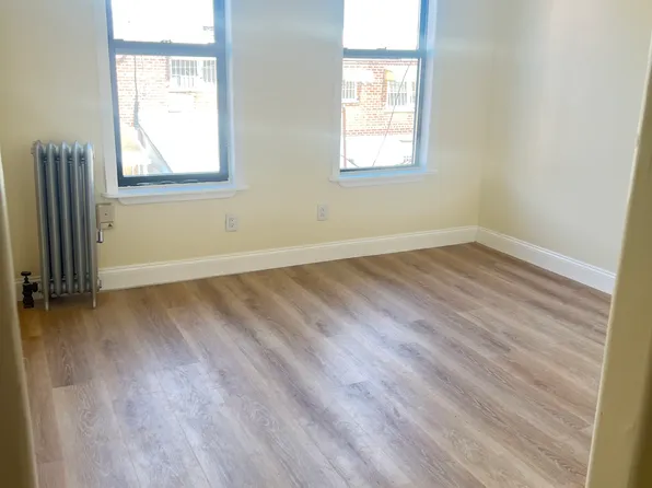 (undisclosed Address), Bronx, NY 10472