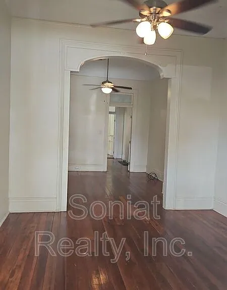 1910 Elysian Fields Ave — Photo 3