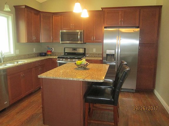 4th image of 909 2nd Pl NW