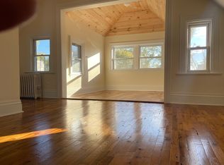 532 73rd St FLOOR 3, Brooklyn, NY 11209