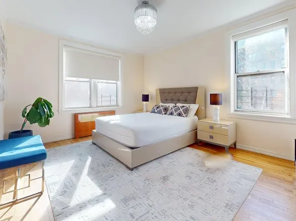 84-55 Daniels Street image 13 of 25