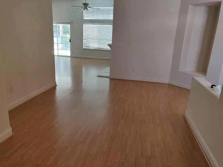 1826 N Holly Ave — Photo 12
