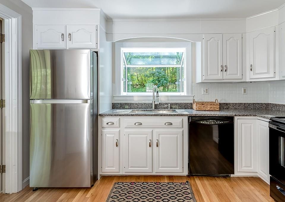 39 Acorn St, Scituate, MA 02066 Zillow