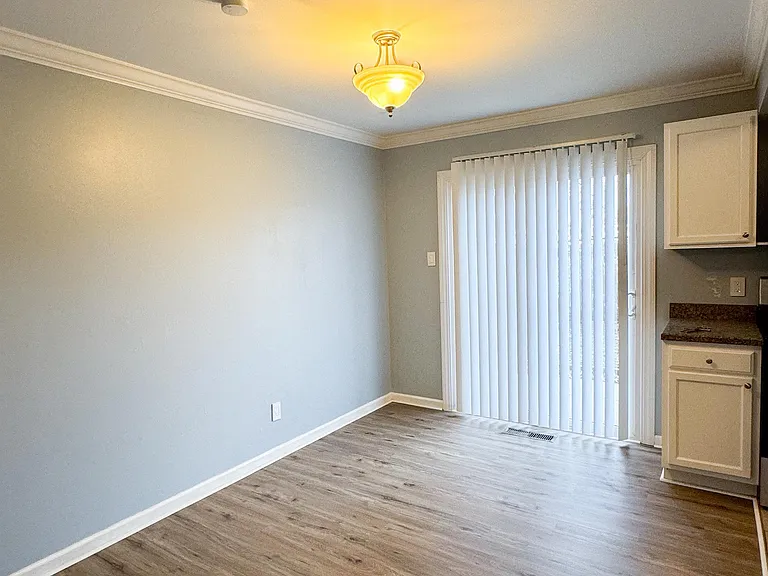 2705 Laclede Station Rd #A — Photo 14