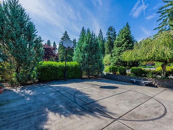 3rd image of 15905 NE 180th St