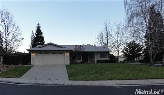 1st image of 400 Murray Ct