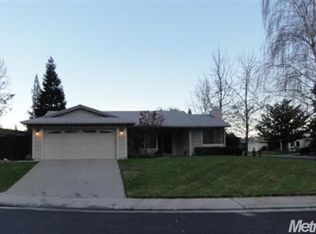 400 Murray Ct, Roseville, CA 95678