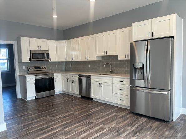 303 Norwich New London Tpke #O