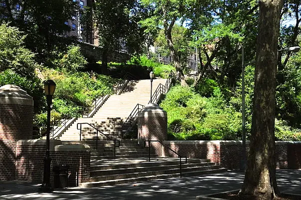 Rented by Executive Towers  | media 57