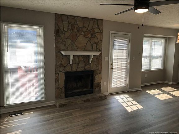 2nd image of 818 Brownsboro Pl