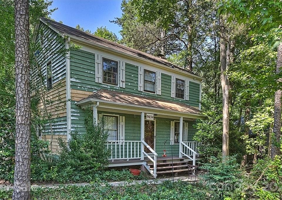 1st image of 9634 Heartwood Ln