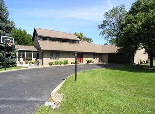 1410 60th St, La Grange Highlands, IL 60525