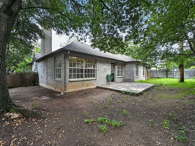 3822 Newland Dr — Photo 32