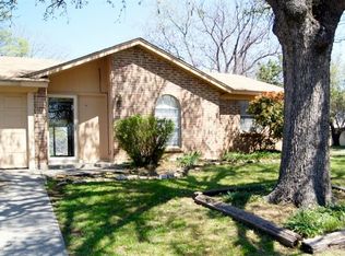 1901 Sandra Kay Ln, Arlington, TX 76015