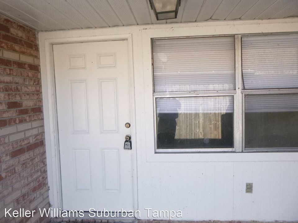 1st image of 3122 Bloomingdale Villas Ct #6310372