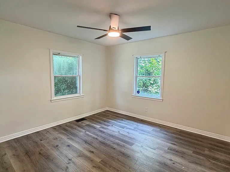 216 Main St — Photo 11