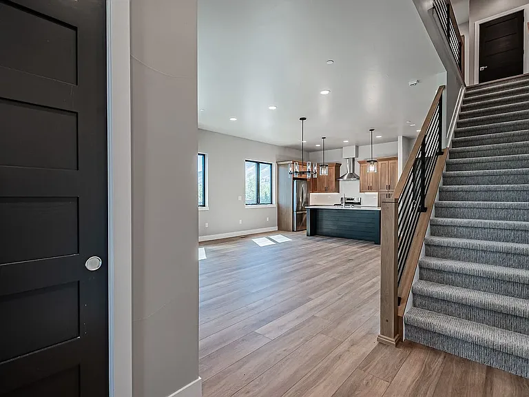 606 Arapahoe St — Photo 15