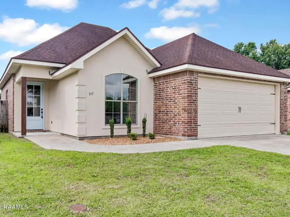 117 Milton Estates Ln, Youngsville, LA 70592
