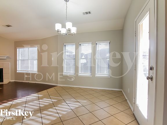 4th image of 1723 Ryanfeld Dr