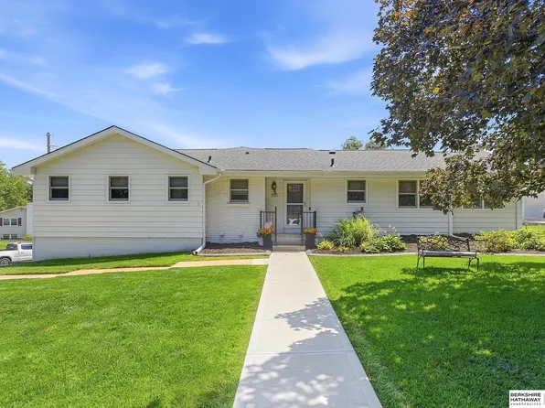 3203 S 116th Ave, Omaha, NE 68144